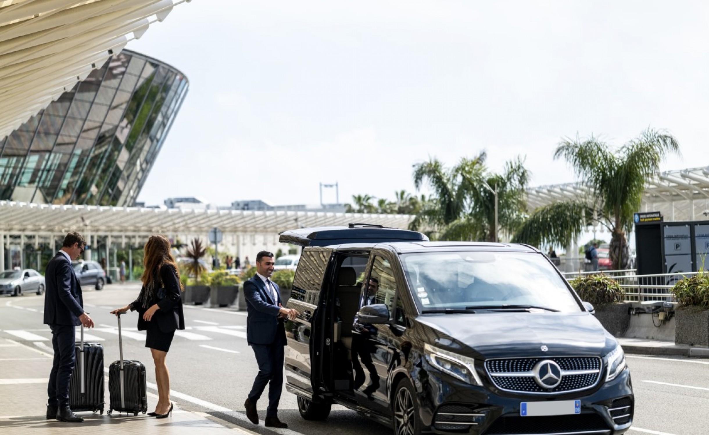 transfert Lyon Genève aéroport chauffeur privé